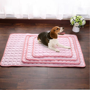 Self-Cooling Dog Mat – Cooling & Comfort